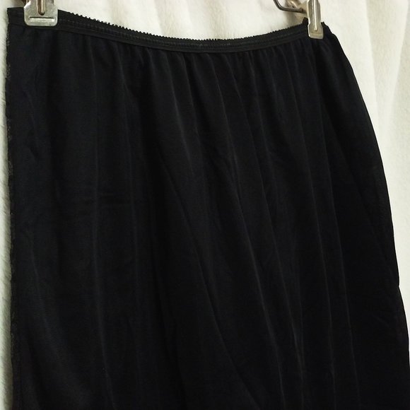Vintage 70s-80s Lingerie Half Slip Skirt -M Scalloped Lace Layer Applique Nylon - Picture 7 of 11
